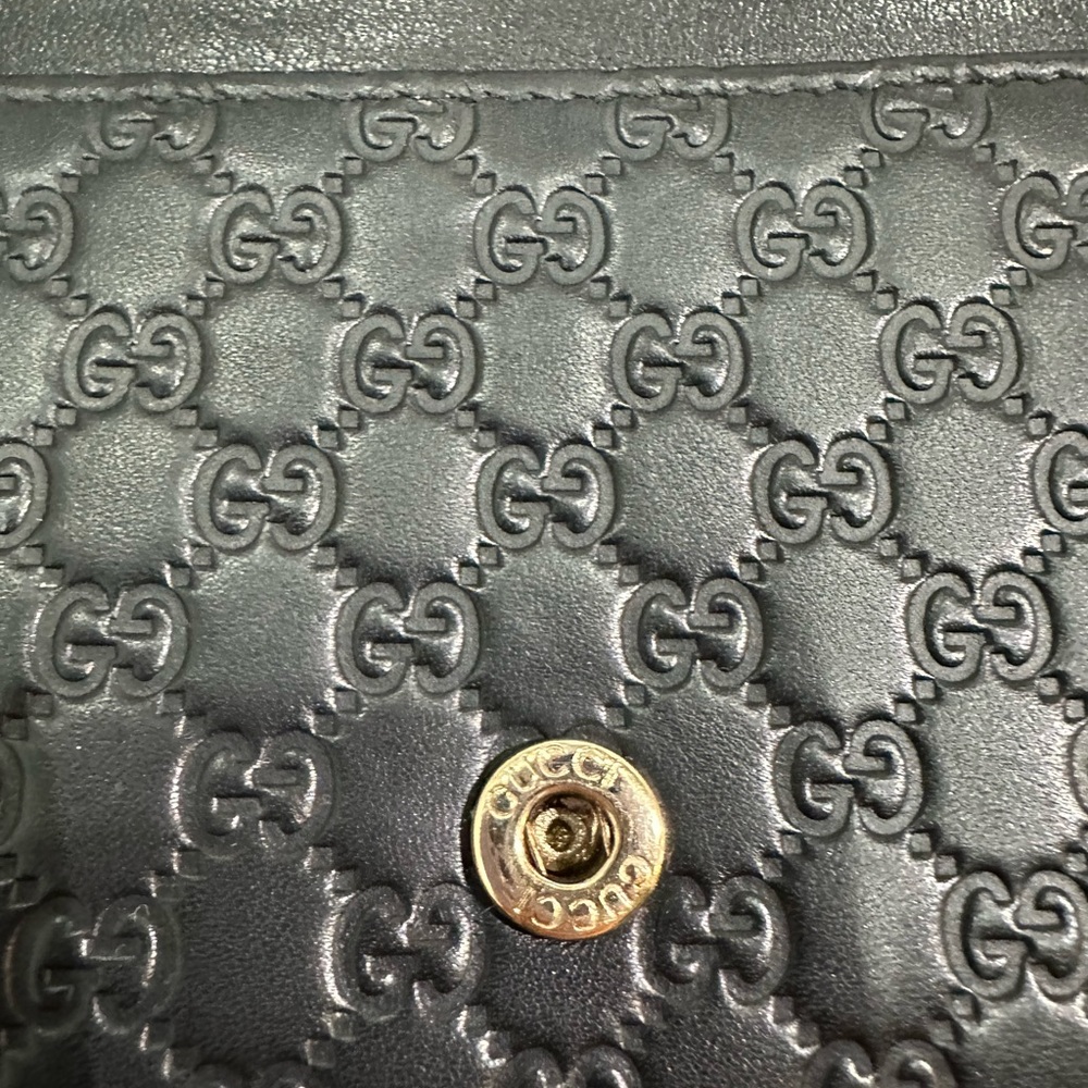 Gucci Women's Black Microguccissima Authentic - Picture 3 of 11